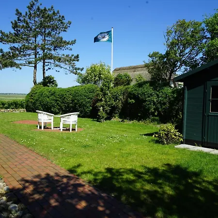 아파트 In Morsum Mit Garten Und Terrasse *